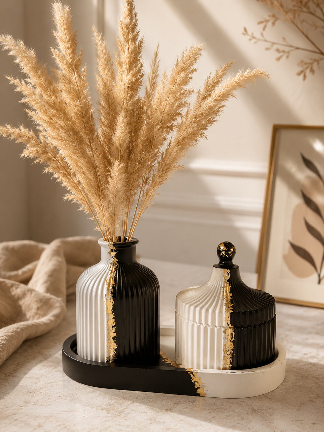 Yin Yang Ceramic Vase Set with Decorative Tray | Modern Black & White Home Décor